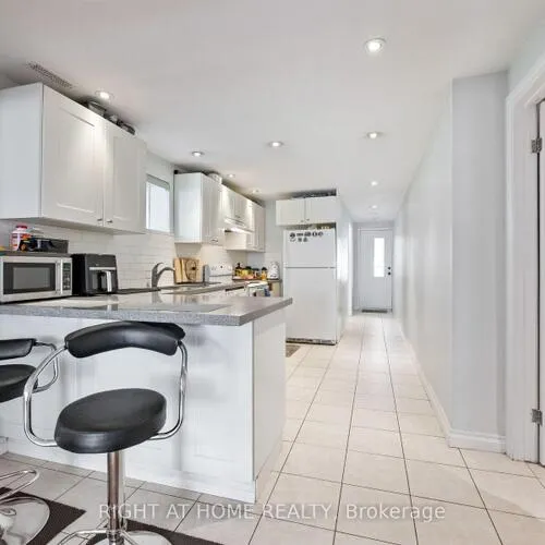 Premium freehold home for sale: 203, Robert Hicks, Westminster-Branson, Toronto