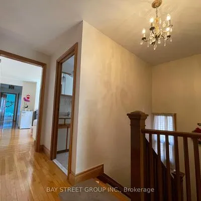 543,&nbsp;Crawford, Palmerston-Little Italy, Toronto