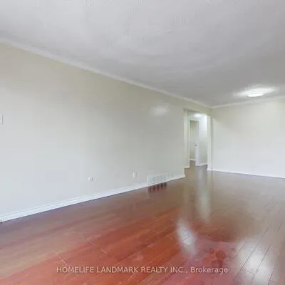 225,&nbsp;Pineway, Bayview Woods-Steeles, Toronto
