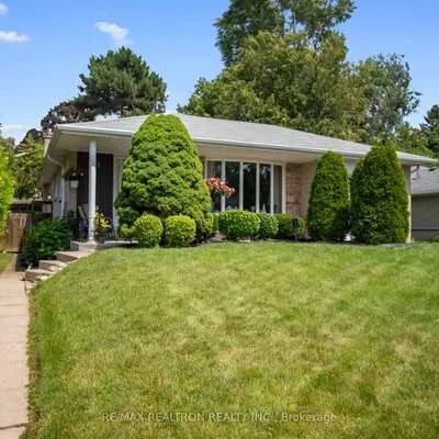 74,&nbsp;Threadneedle, Hillcrest Village, Toronto