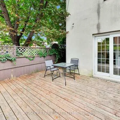 295,&nbsp;Seaton, Moss Park, Toronto