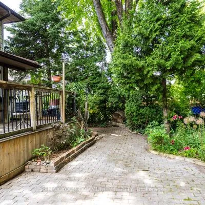 39,&nbsp;Cadillac, Clanton Park, Toronto