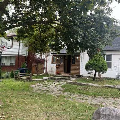 35,&nbsp;Luverne, Clanton Park, Toronto