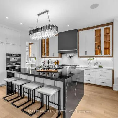 229,&nbsp;Florence, Lansing-Westgate, Toronto
