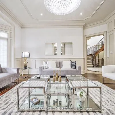 18,&nbsp;Heathcote, St. Andrew-Windfields, Toronto
