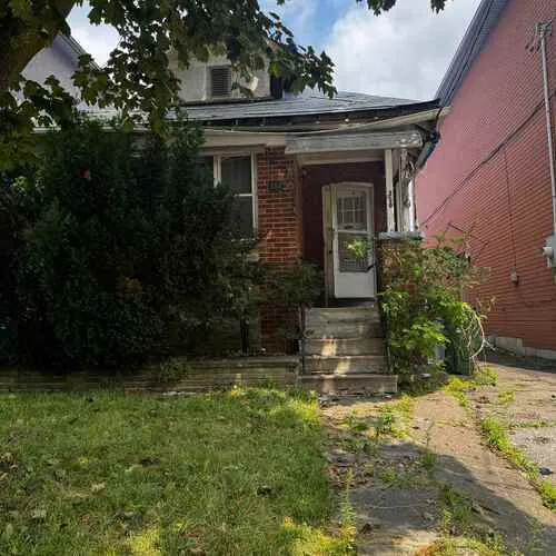 Premium freehold home for sale: 350, Belsize, Mount Pleasant East, Toronto