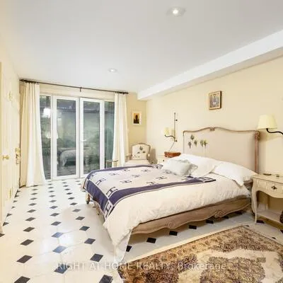 51,&nbsp;Hazelton, Annex, Toronto