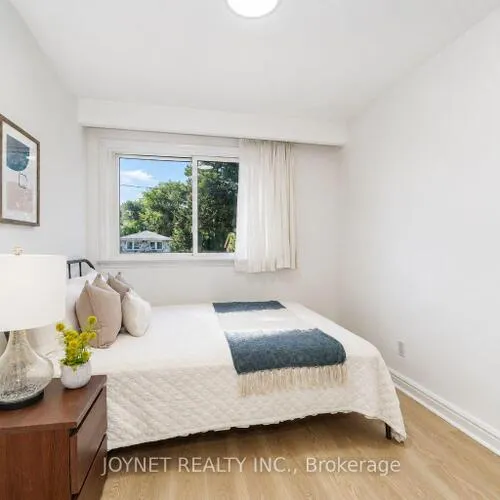 Premium freehold home for sale: 42, Brucedale, Bayview Village, Toronto