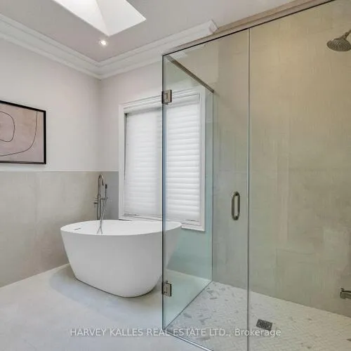 Premium freehold home for sale: 168, Roe, Bedford Park-Nortown, Toronto