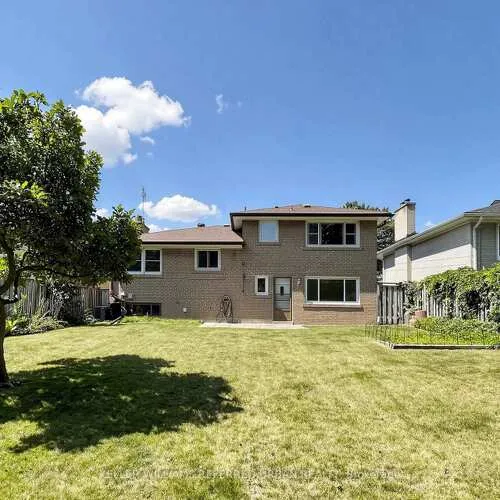 Premium freehold home for sale: 79, Heathview, Bayview Village, Toronto