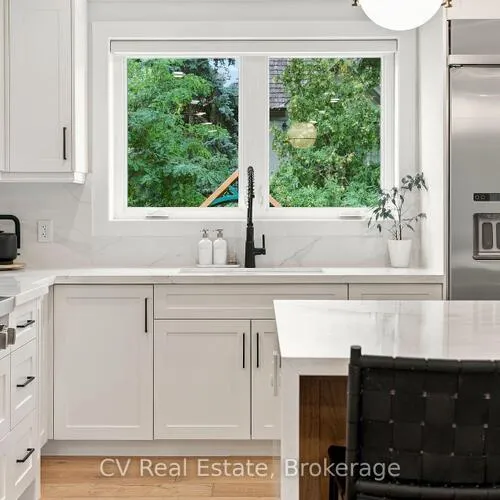 Premium freehold home for sale: 287, Yonge, Bedford Park-Nortown, Toronto