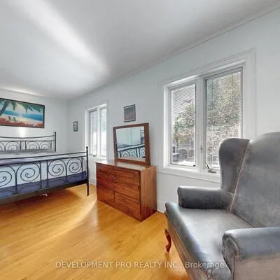 534,&nbsp;Deloraine, Bedford Park-Nortown, Toronto