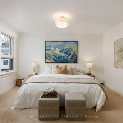 126,&nbsp;Hilton, Casa Loma, Toronto