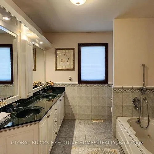 Premium freehold home for sale: 375, Princess, Willowdale East, Toronto