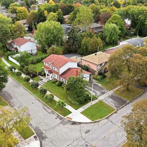 Premium freehold home for sale: 18, Dolan, Don Valley Village, Toronto