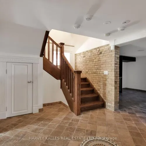 Premium freehold home for sale: 140, Bedford, Annex, Toronto