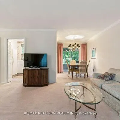 27, Elfreda, Clairlea-Birchmount, Toronto