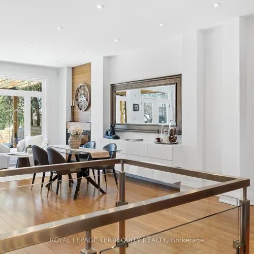 Premium freehold home for sale: 52, Queensbury, Birchcliffe-Cliffside, Toronto