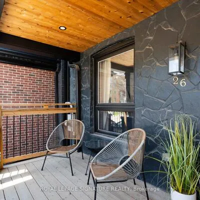 26,&nbsp;Pape, South Riverdale, Toronto