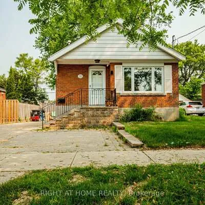 32,&nbsp;Florens, Clairlea-Birchmount, Toronto