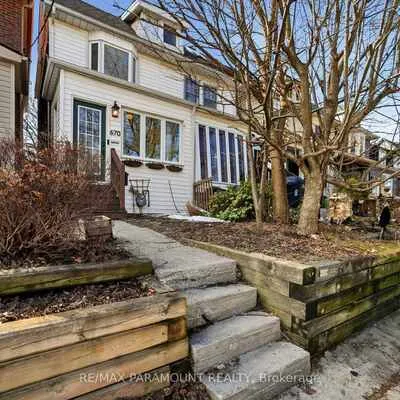 670,&nbsp;Rhodes, Greenwood-Coxwell, Toronto