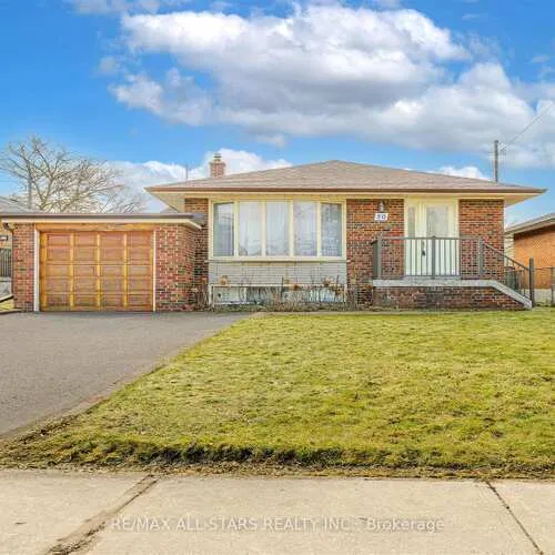 Premium freehold home for sale: 50, Southampton, Eglinton East, Toronto