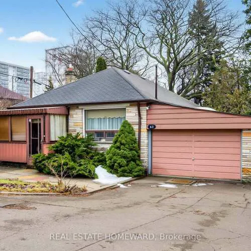 Premium freehold home for sale: 63, Donside, Clairlea-Birchmount, Toronto