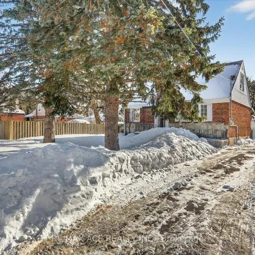 Premium freehold home for sale: 233, Oakridge, Cliffcrest, Toronto
