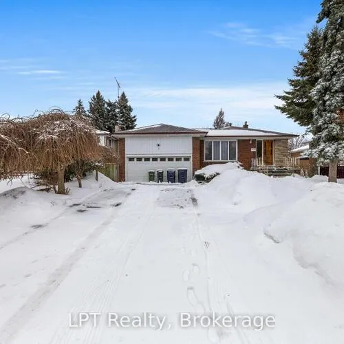 Premium freehold home for sale: 7, Briarbluff, West Hill, Toronto