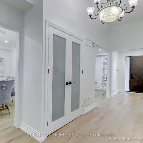 Premium freehold home for sale: 44, Beamsville, Steeles, Toronto