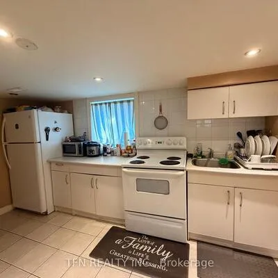 26,&nbsp;Bush, Highland Creek, Toronto