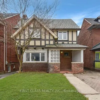 102,&nbsp;Greenwood, Greenwood-Coxwell, Toronto