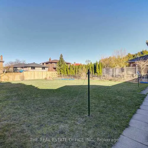 Premium freehold home for sale: 128, Fairglen, L'Amoreaux, Toronto