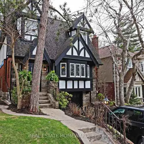 Premium freehold home for sale: 57, Fallingbrook, Birchcliffe-Cliffside, Toronto