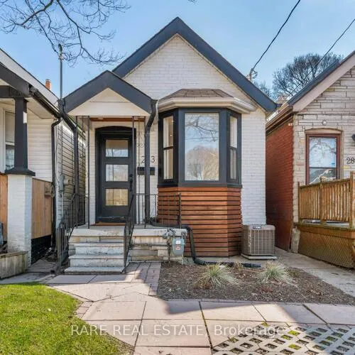 Premium freehold home for sale: 283, Chisholm, Woodbine-Lumsden, Toronto