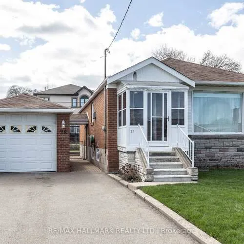 Premium freehold home for sale: 28, Crosland, Wexford-Maryvale, Toronto