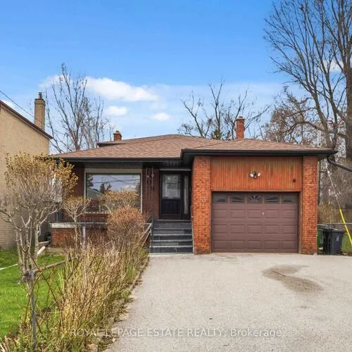 Premium freehold home for sale: 20, Davidson, Clairlea-Birchmount, Toronto