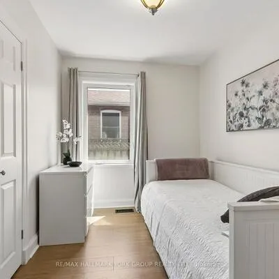 5,&nbsp;Larmere, Clairlea-Birchmount, Toronto