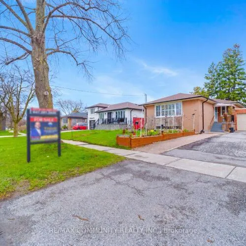 Premium freehold home for sale: 118, Brimorton, Bendale, Toronto