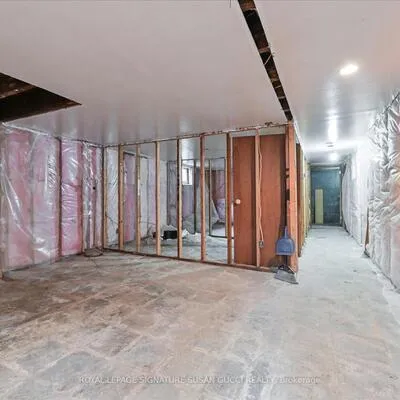 840,&nbsp;Sammon, Danforth Village-East York, Toronto