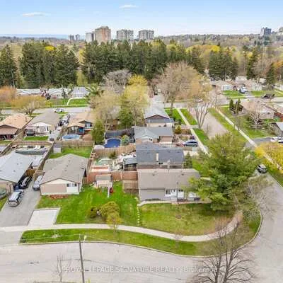 19,&nbsp;Shoreland, Woburn, Toronto