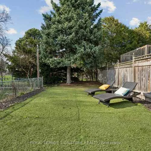 Premium freehold home for sale: 972, Cosburn, Woodbine-Lumsden, Toronto