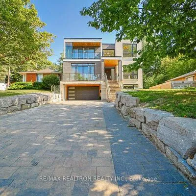 263,&nbsp;East, Rouge E10, Toronto