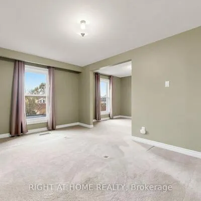 71,&nbsp;Blue Eagle, Agincourt North, Toronto