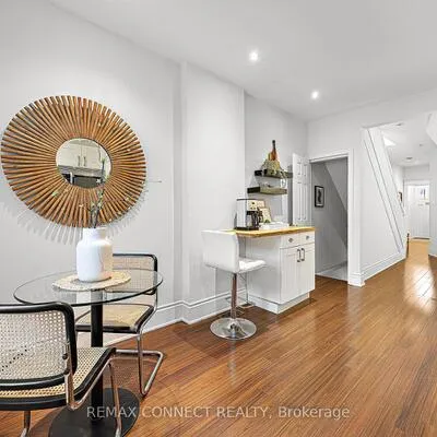 58,&nbsp;Hazelwood, Blake-Jones, Toronto