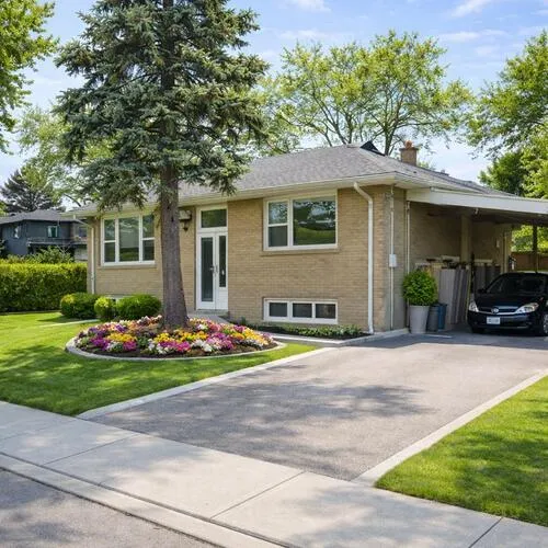 Premium freehold home for sale: 2, Charlemont, Tam O'Shanter-Sullivan, Toronto