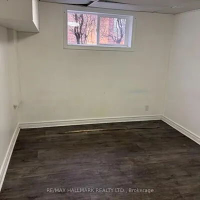 64,&nbsp;Dale, Guildwood, Toronto