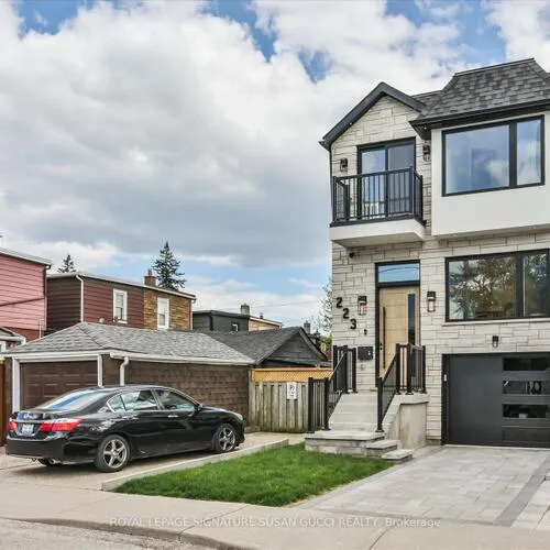 Premium freehold home for sale: 223, Queensdale, Danforth Village-East York, Toronto