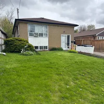78,&nbsp;Pandora, Woburn, Toronto