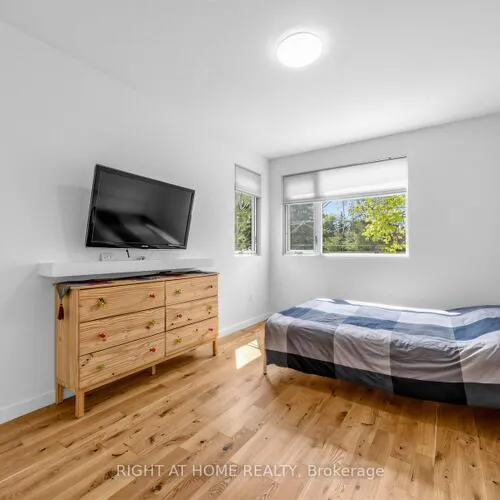 Premium freehold home for sale: 76, Ferris Rd, O'Connor-Parkview, Toronto
